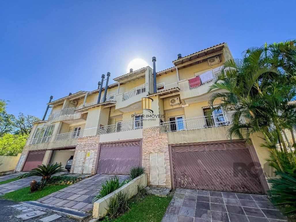 Casa para Comprar no Condomínio Pier 39, bairro Pedra Redonda