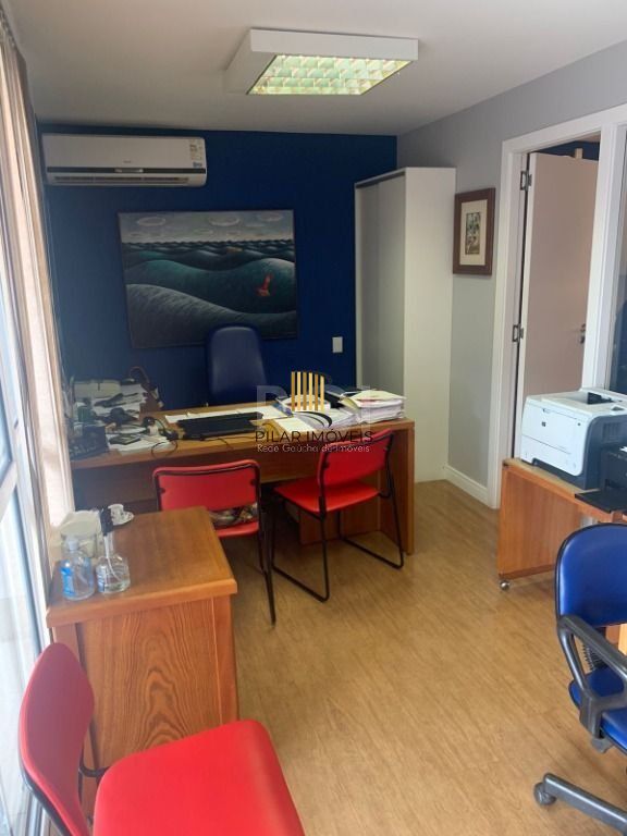 Prédio Para Comprar , 3300 m² por R$ 14.000.000,00 - Centro - Porto Alegre/RS