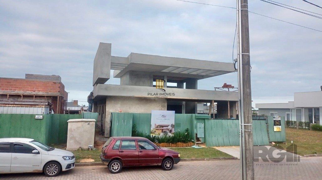 Casa com 3 dormitórios Para comprar Com  246 m² por R$ 1.800.000,00 - Centro - Torres/RS