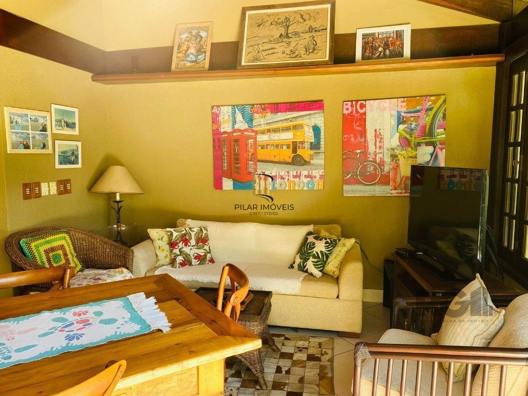 Casa excelente para Comprar  no Bairro Três Figueiras!!