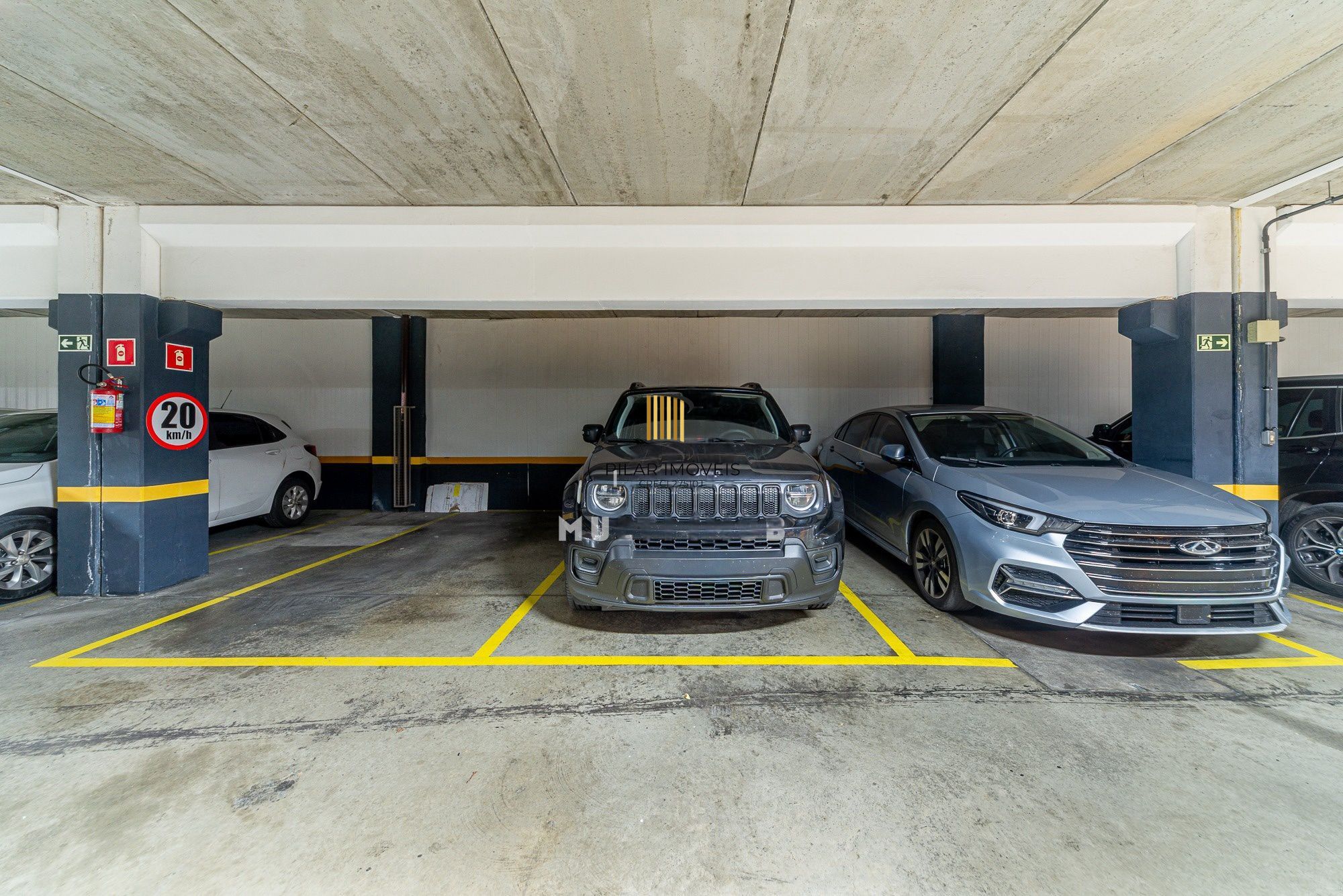 Apartamento mobiliado 60m² | 1 dormitório | Andar alto | Vista livre | 1 vaga