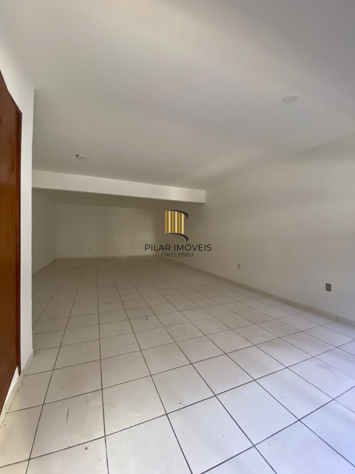 Cond. Centro Comercial Canoas Vende 2 salas , 124m², 62m² cada uma, 2 banheiros