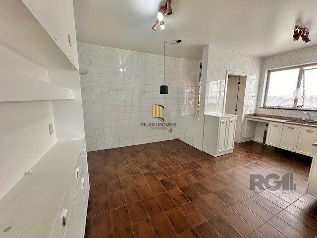 Excelente Apartamento Para Comprar  Próximo ao Hospital Moinhos de Vento com 196 m² privativos