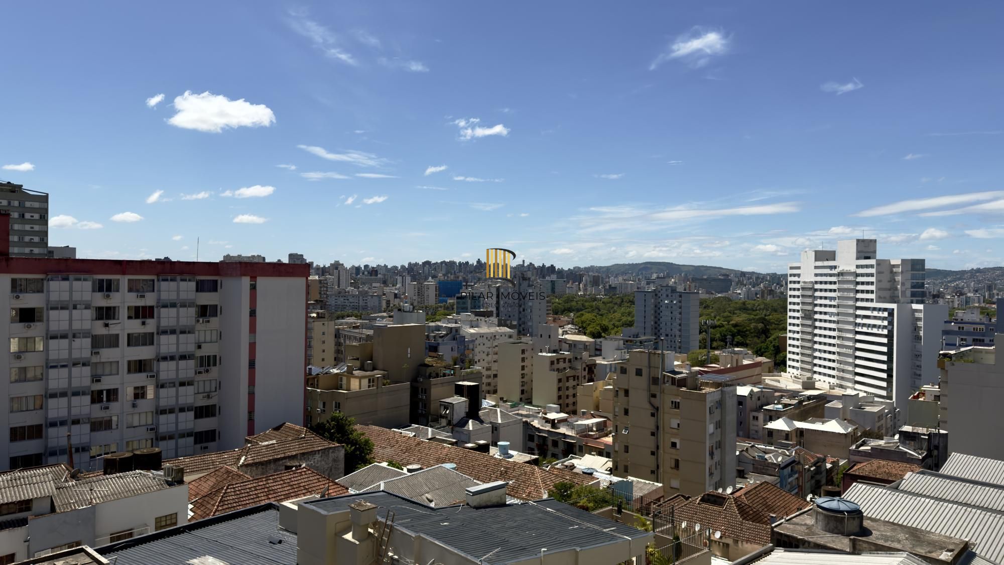 Apartamento 3 quartos para comprar no Ed. Jardim Sevigné. Centro Histórico.