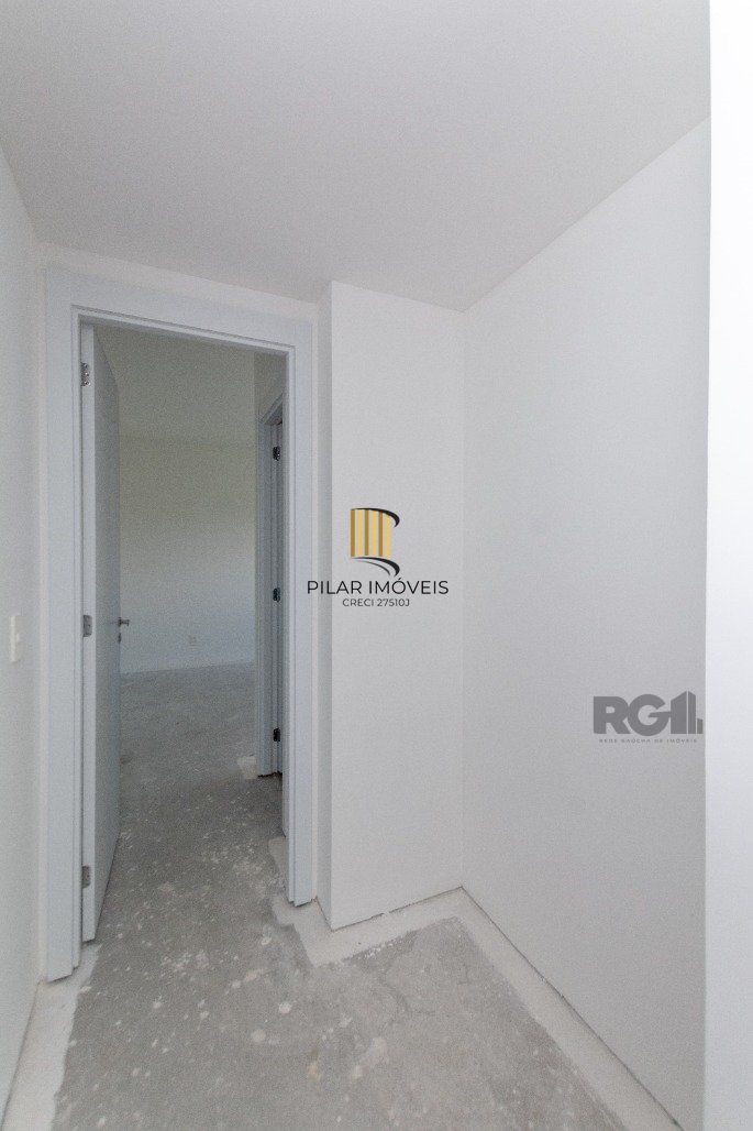 Apto de 3 suítes, andar alto, 115m² privativos com lavabo, cozinha americana e churrasqueira.