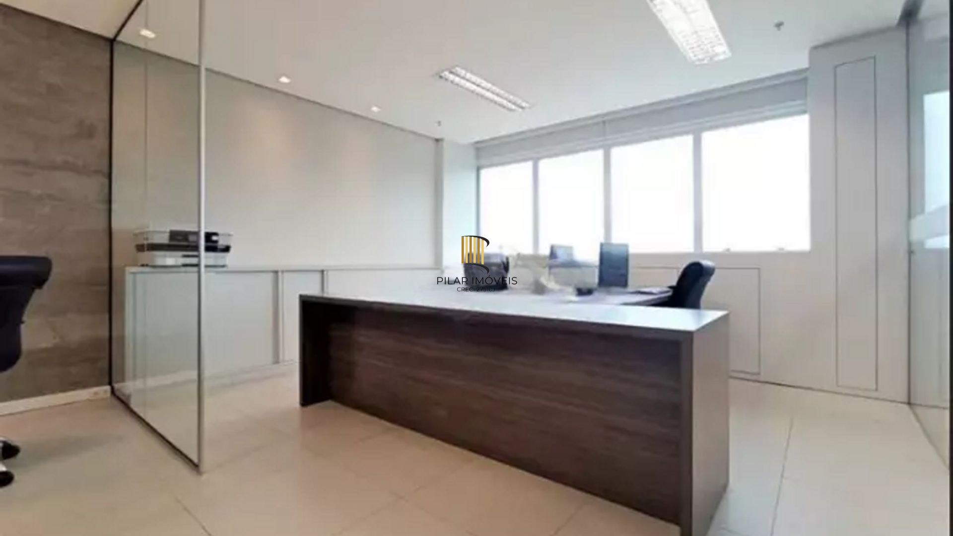 Duas salas comerciais para comprar, unificadas com  70m² no ROSSI BUSINESS PARK