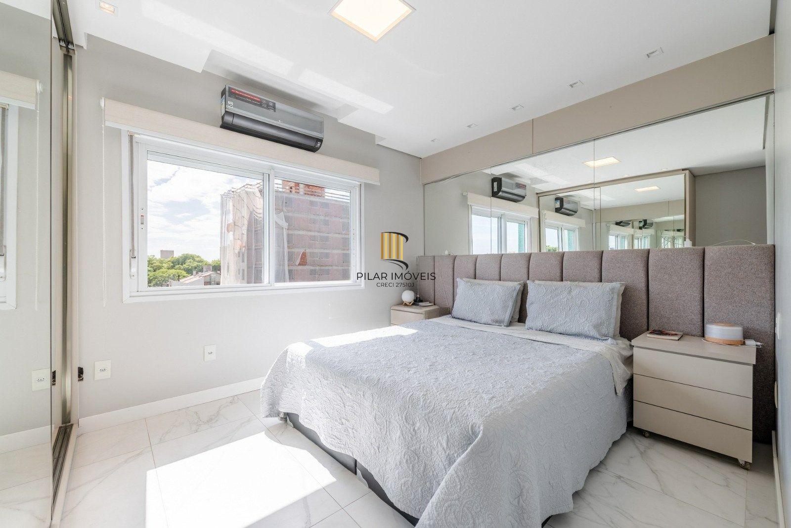 Apartamento 2 dormitórios bairro Passo D'areia