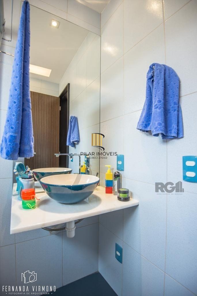 Apartamento para comprar com  3 suítes no Bairro Moinhos de Vento