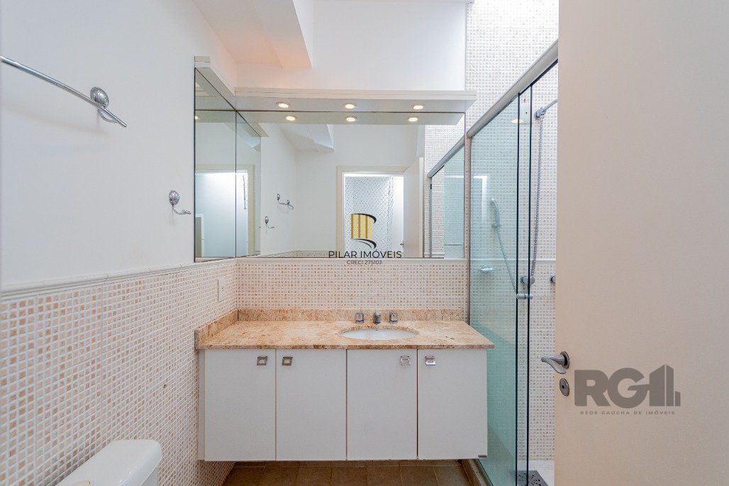 Casa para Comprar no Condomínio Pier 39, bairro Pedra Redonda