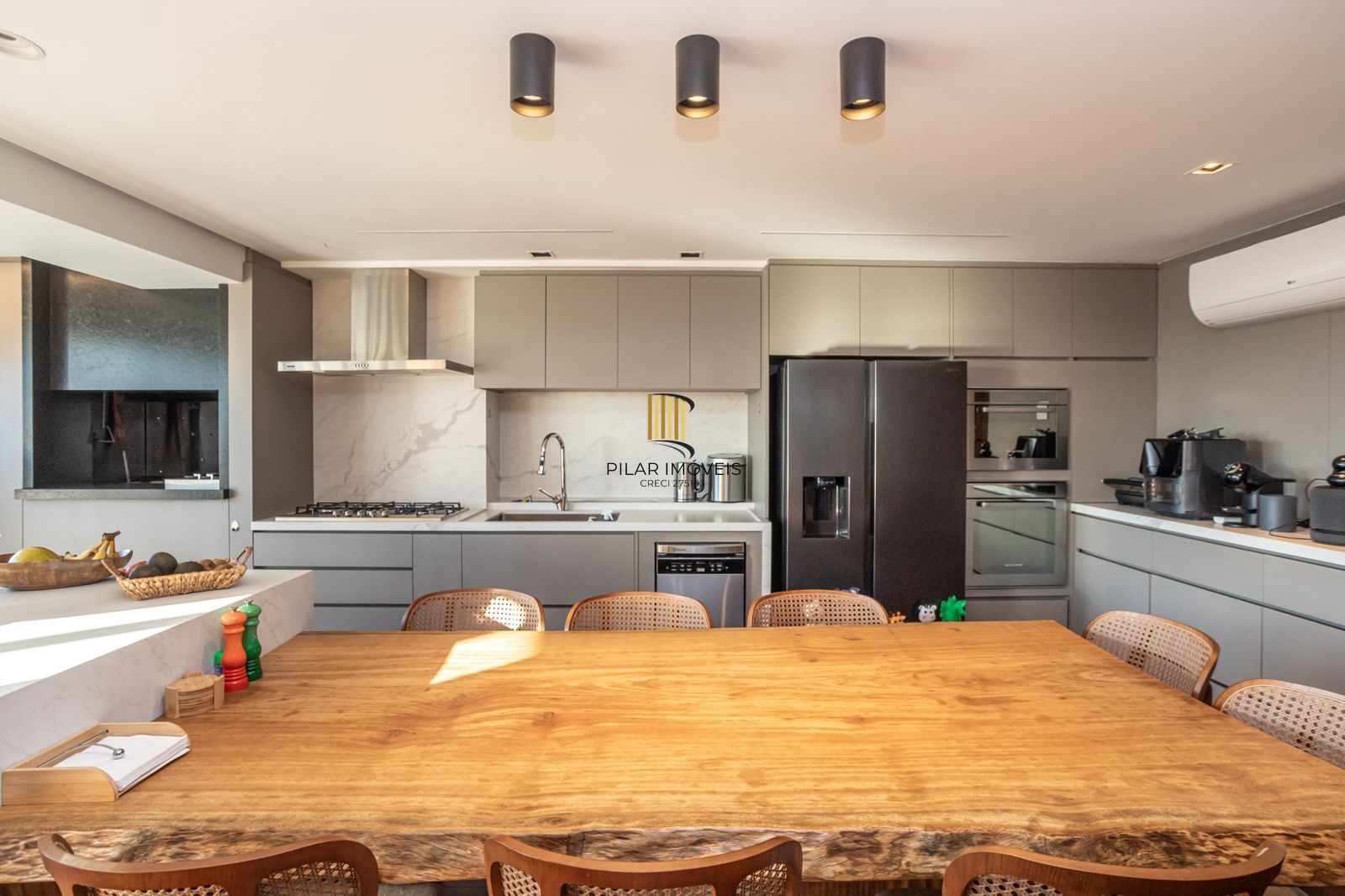 Apartamento de Luxo mobiliado com vista definitiva e automação- Três Figueiras