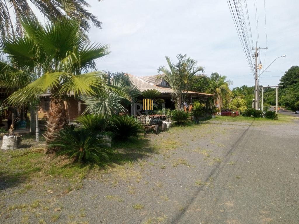 Boletto Imóveis vende Sitio na RS, Com 7 casas, 2 comerciais, excelente local para vários seguimento fácil acesso , rota para gramado, R$3.900,000,00