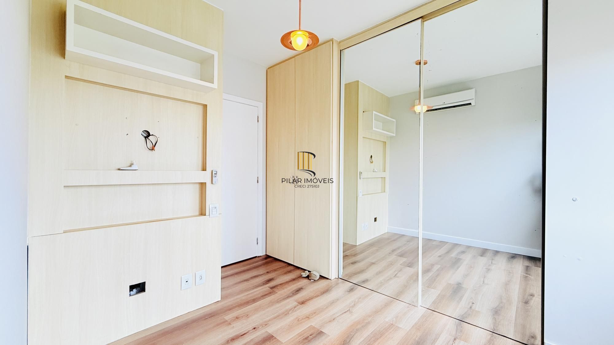 Cobertura Duplex de 318m com Piscina Privativa, Energia Solar e Vista Panorâmica