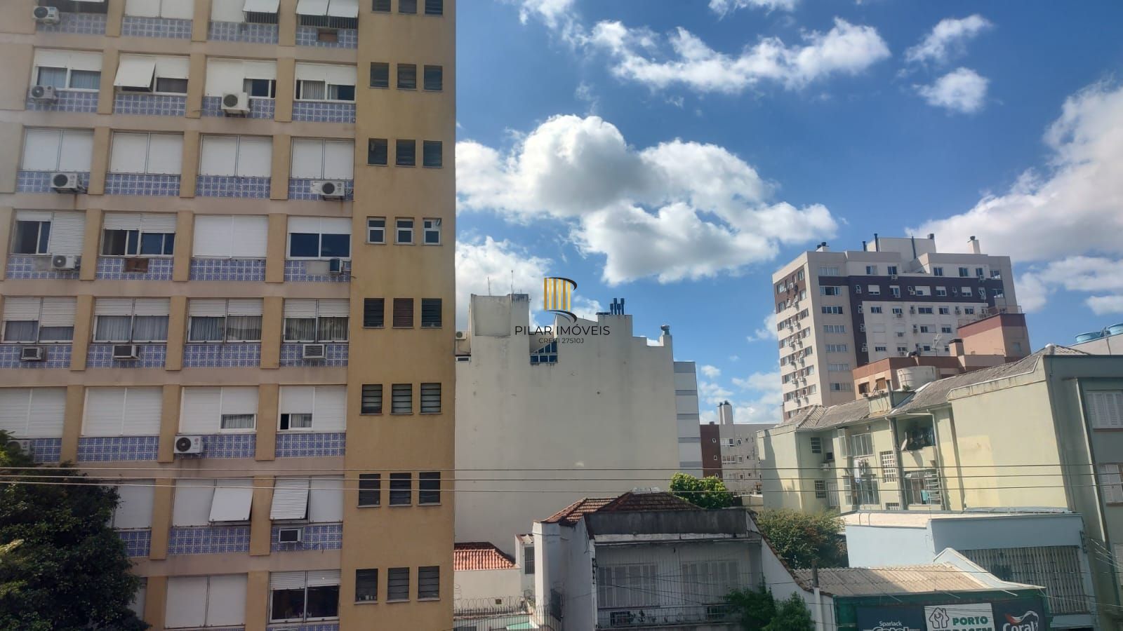 AP, 3 dormitórios, 1 suíte, 3 banheiros, box coberto, frente colégio Militar