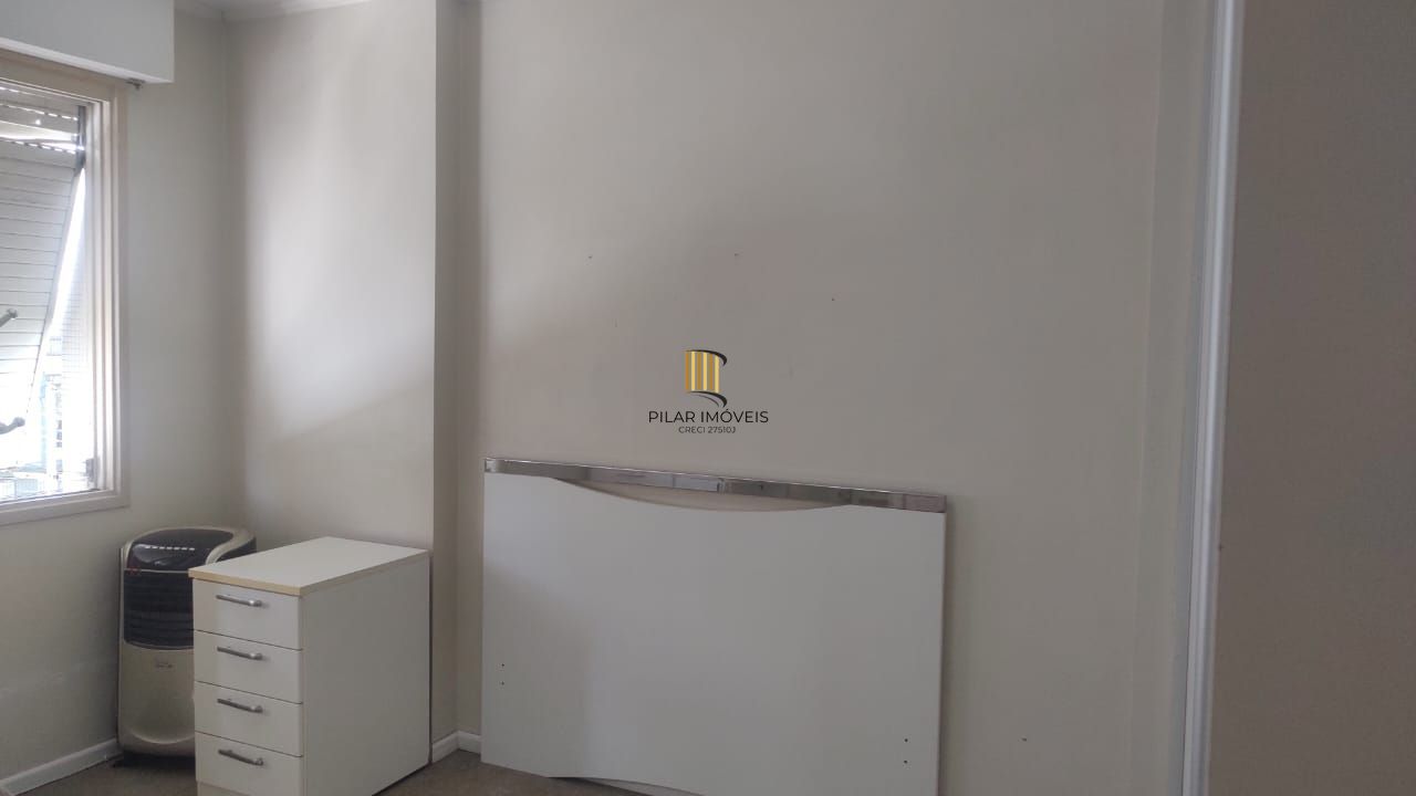 AP, 3 dormitórios, 1 suíte, 3 banheiros, box coberto, frente colégio Militar