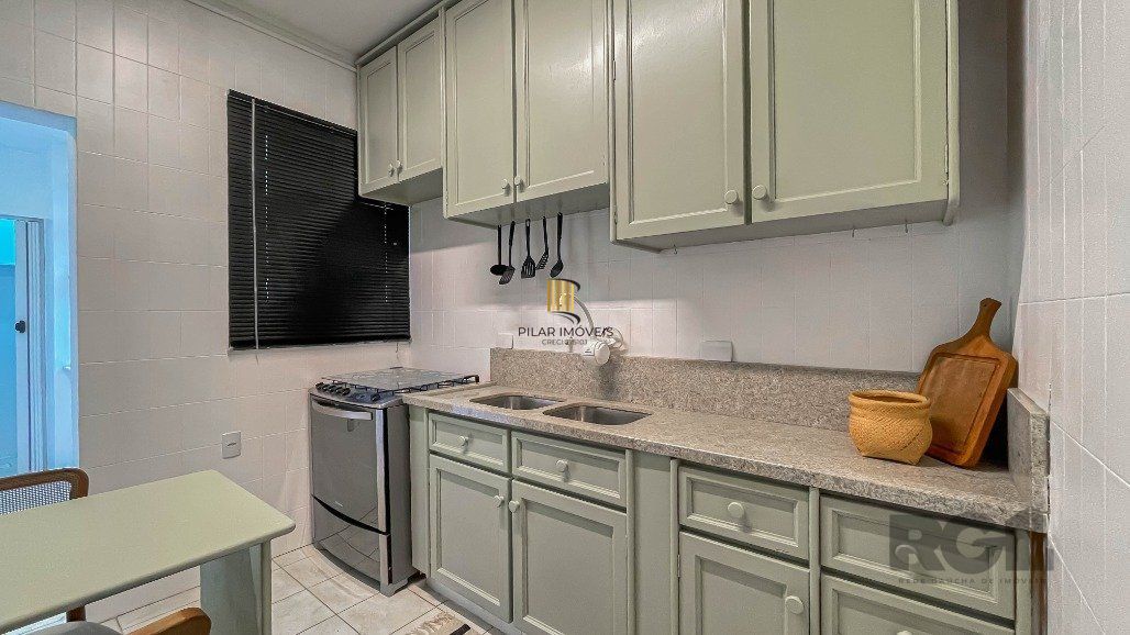 Apartamento para comprar ,  dois dormitórios, 1 vaga de garagem no Centro Histórico.
