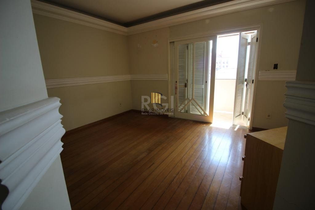 Casa para comprar com 4 dormitórios, 458 m² - Chácara das Pedras - Porto Alegre