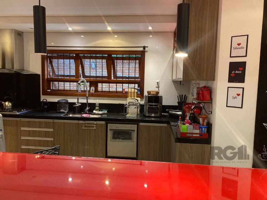 Casa para Comprar na parte nobre do Chácara das Pedras