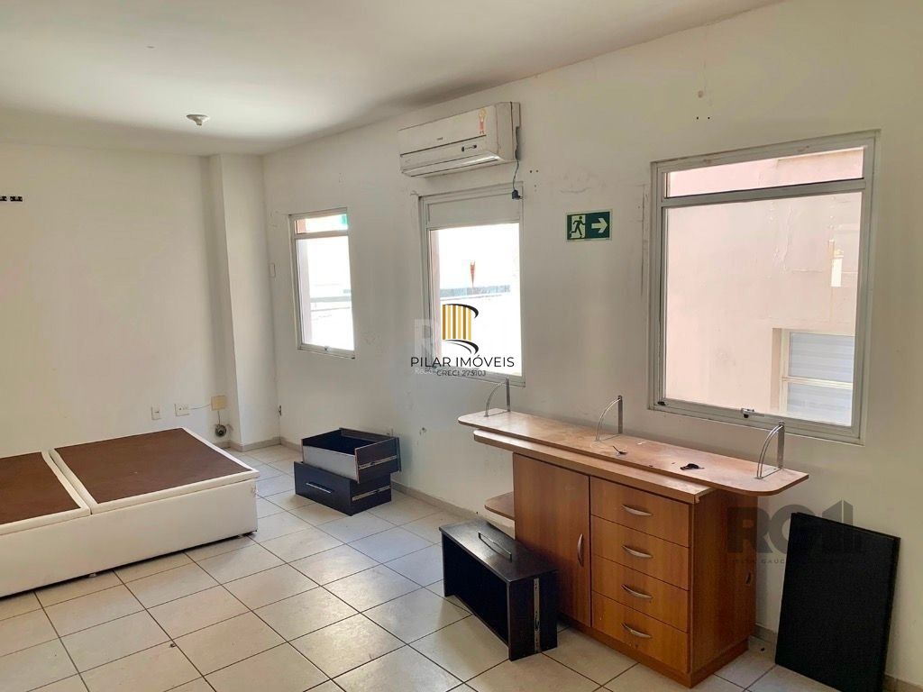 Ótimo Prédio Para comprar no Bairro Independência na Avenida Mostardeiro próximo ao Parcão
