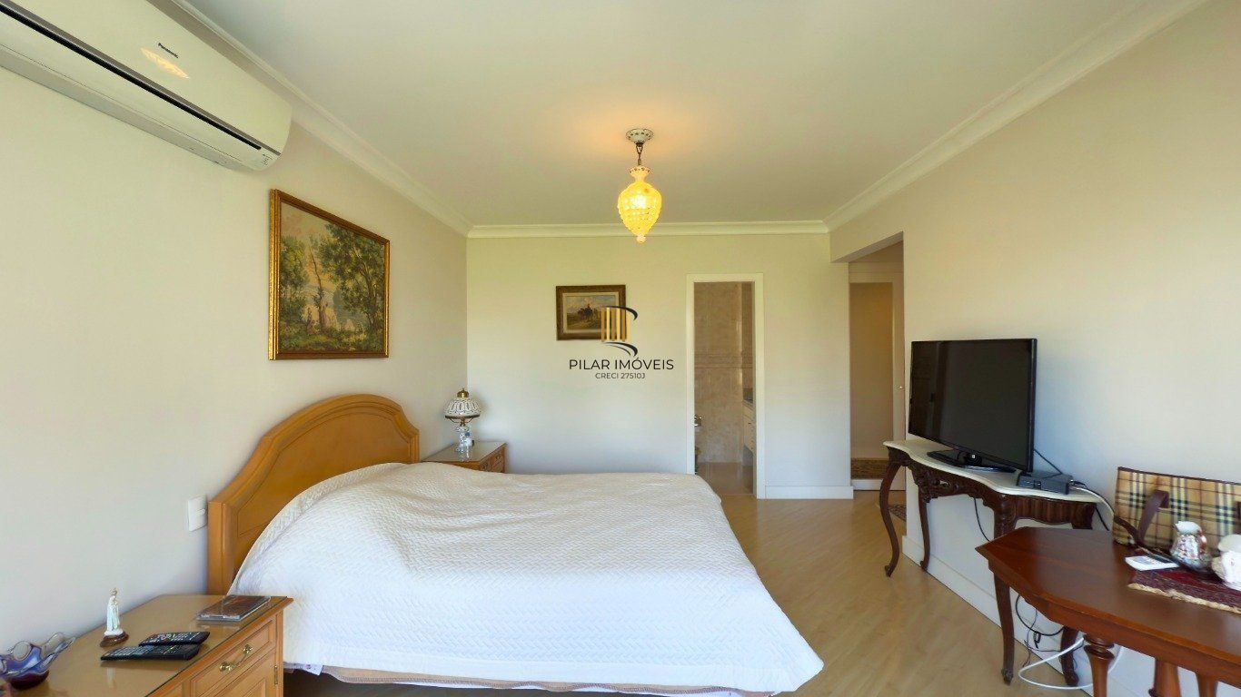 Apartamento semimobiliado com 2 suítes e 4 quartos no cobiçado bairro Bela Vista