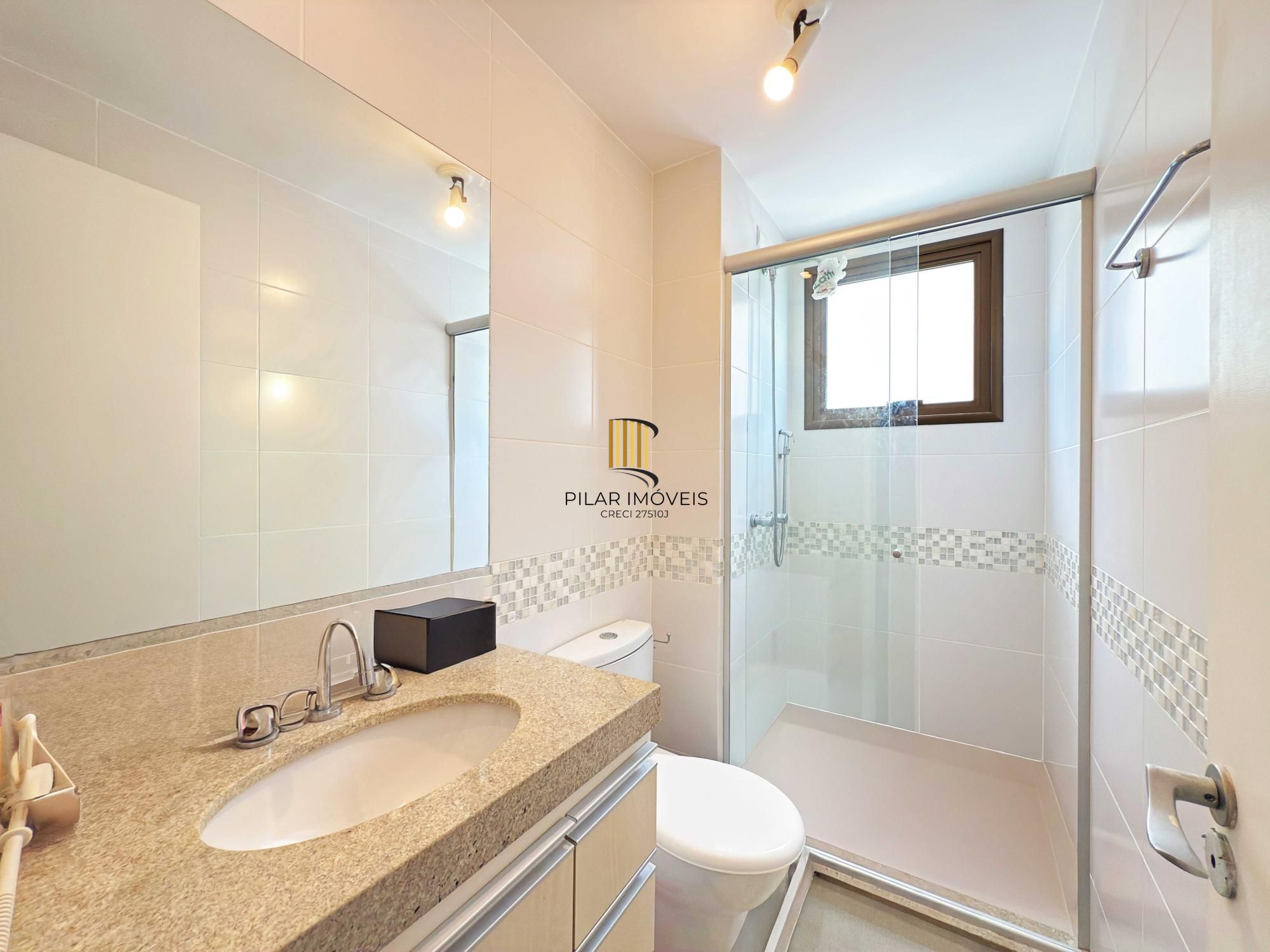 Lindo apartamento de 2 dormitórios e uma vaga de garagem