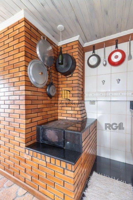 Cobertura com 3 dorms, 2 vagas e amplo terraço no Partenon