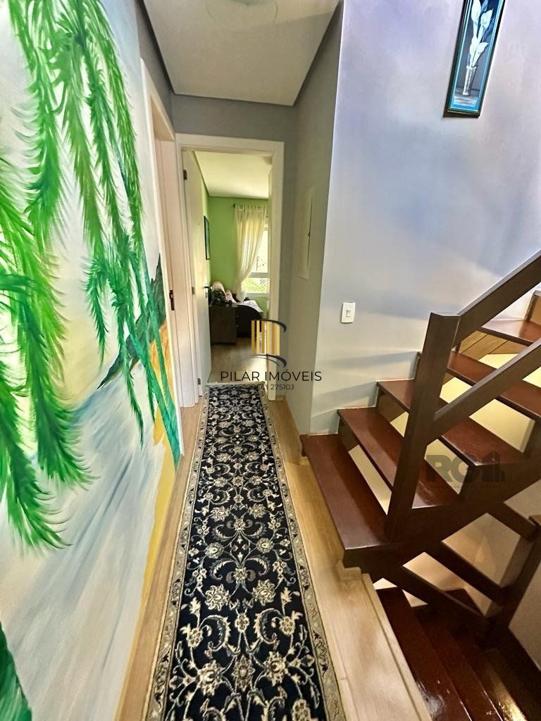 Casa em Condomínio para Comprar no bairro Pedra Redonda com 4 suítes