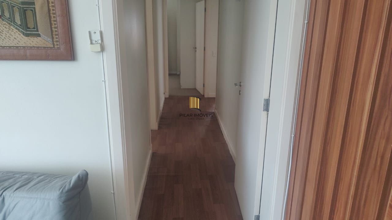 AP, 3 dormitórios, 1 suíte, 3 banheiros, box coberto, frente colégio Militar