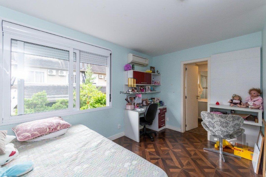 vende exelente casa com 442m² , 4 dormitórios Suíte, garagem para 4 carros