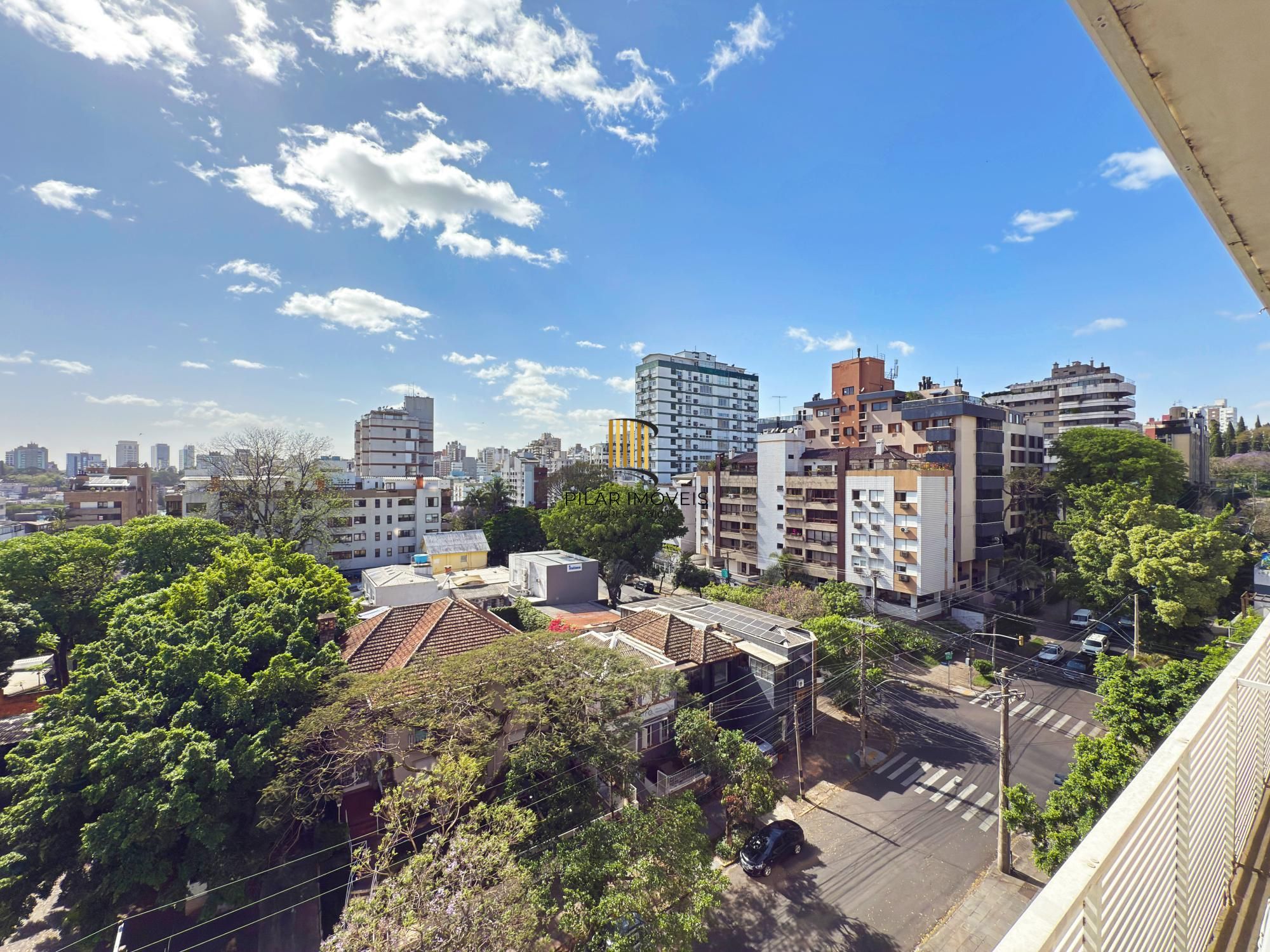 Sala Comercial À Venda Pronta no Mont'Serrat | 37m² | Mobiliada e Decorada | 1 Vaga