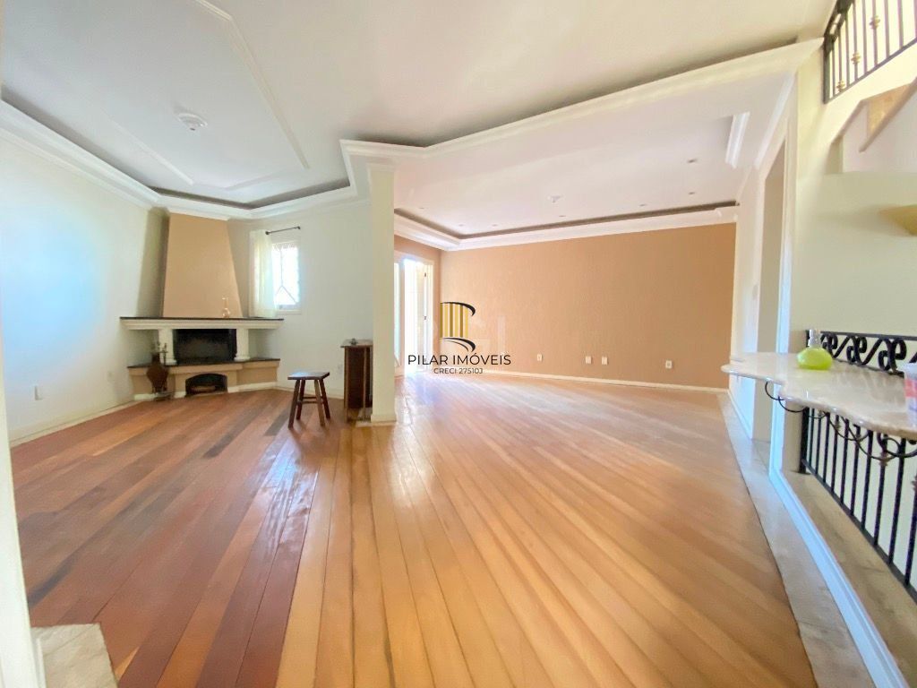 Casa para comprar com 4 dormitórios, 458 m² - Chácara das Pedras - Porto Alegre