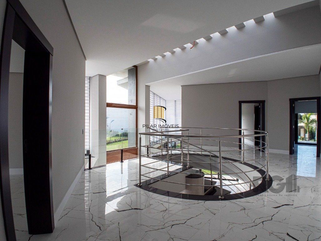Mansão no Ocean Side para Comprar com  592m2 por R$ 5.200.000,00