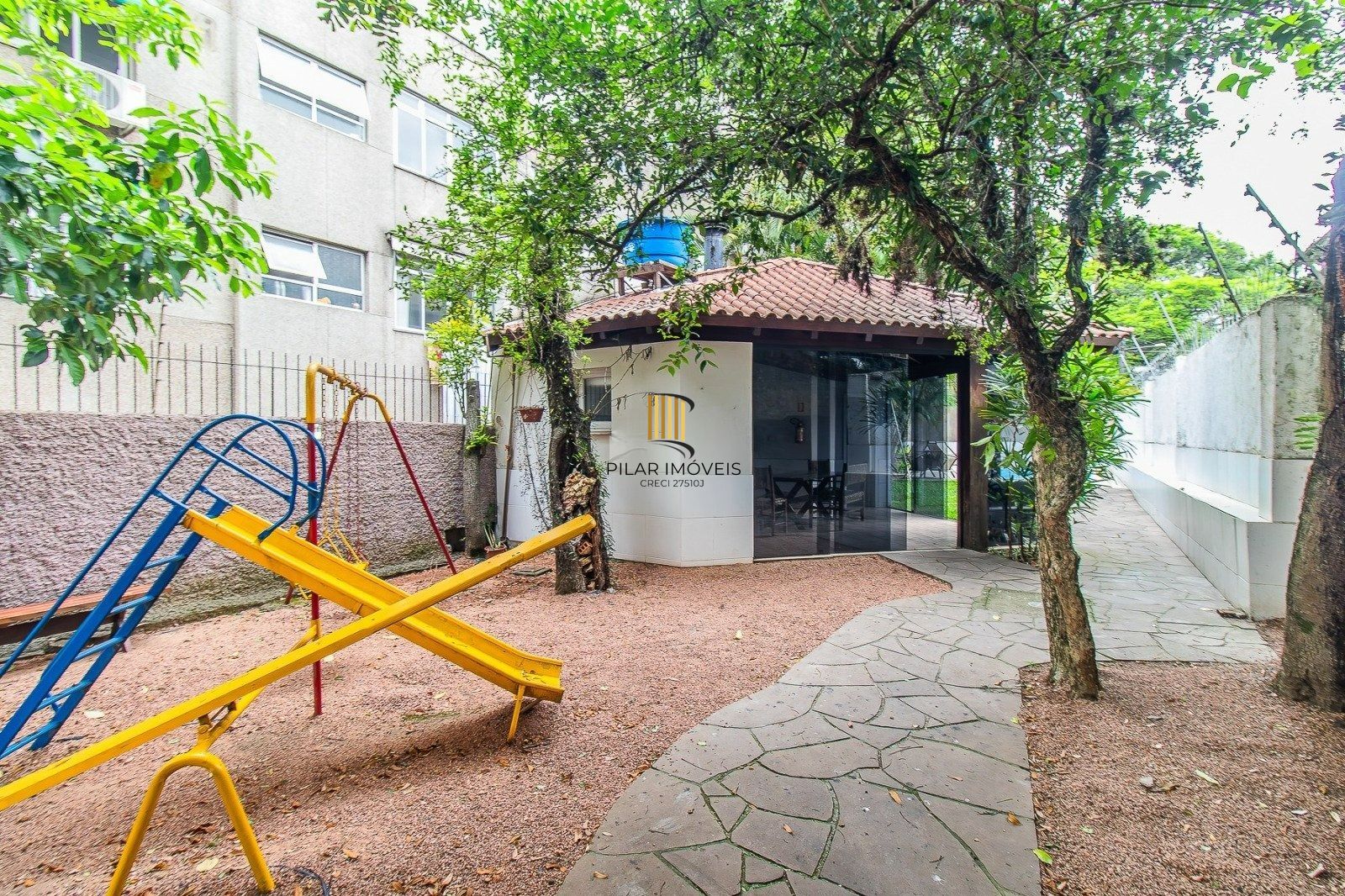 Apartamento com 118m² e 3 dormitórios, 1 suíte, 2 vagas no bairro Higienópolis