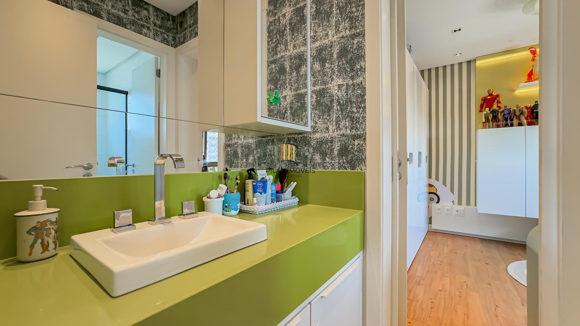 Apartamento de 3 dormitórios no bairro Mont Serrat