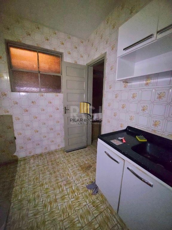 Apartamento Com 2 dormitórios Para comprar , 50 m² por R$ 170.000,00 - Cristal - Porto Alegre/RS