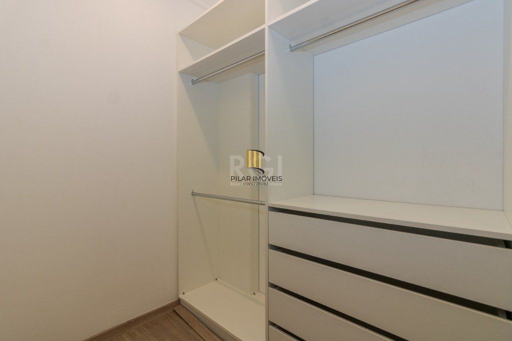 Apartamento de 3 dormitórios Para comprar no bairro Cristo Redentor
