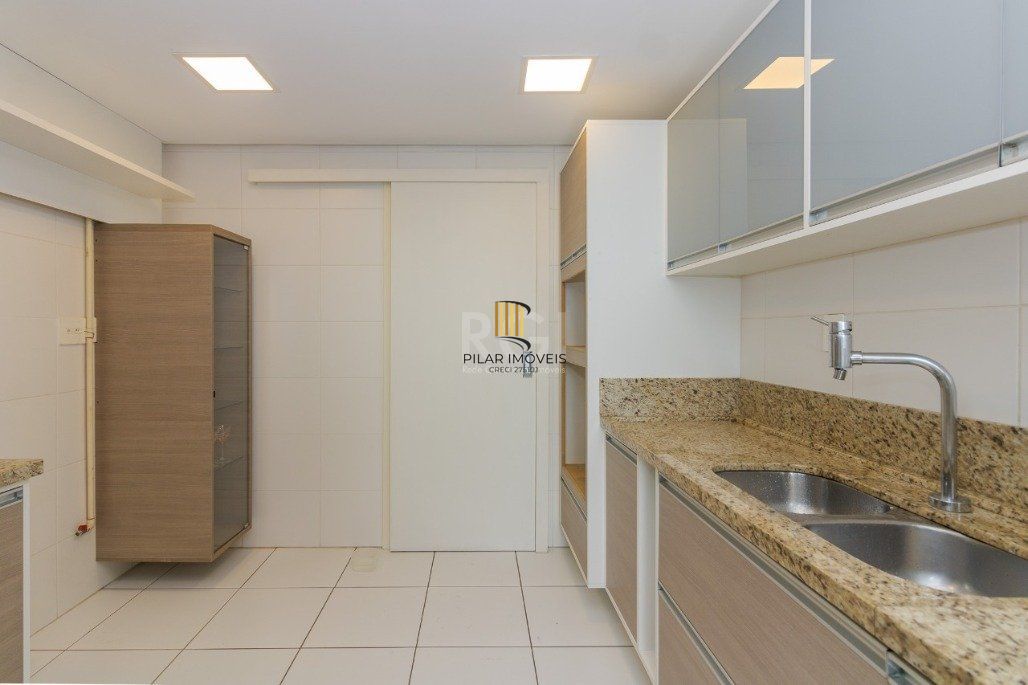 Apartamento de 3 dormitórios Para comprar no bairro Cristo Redentor