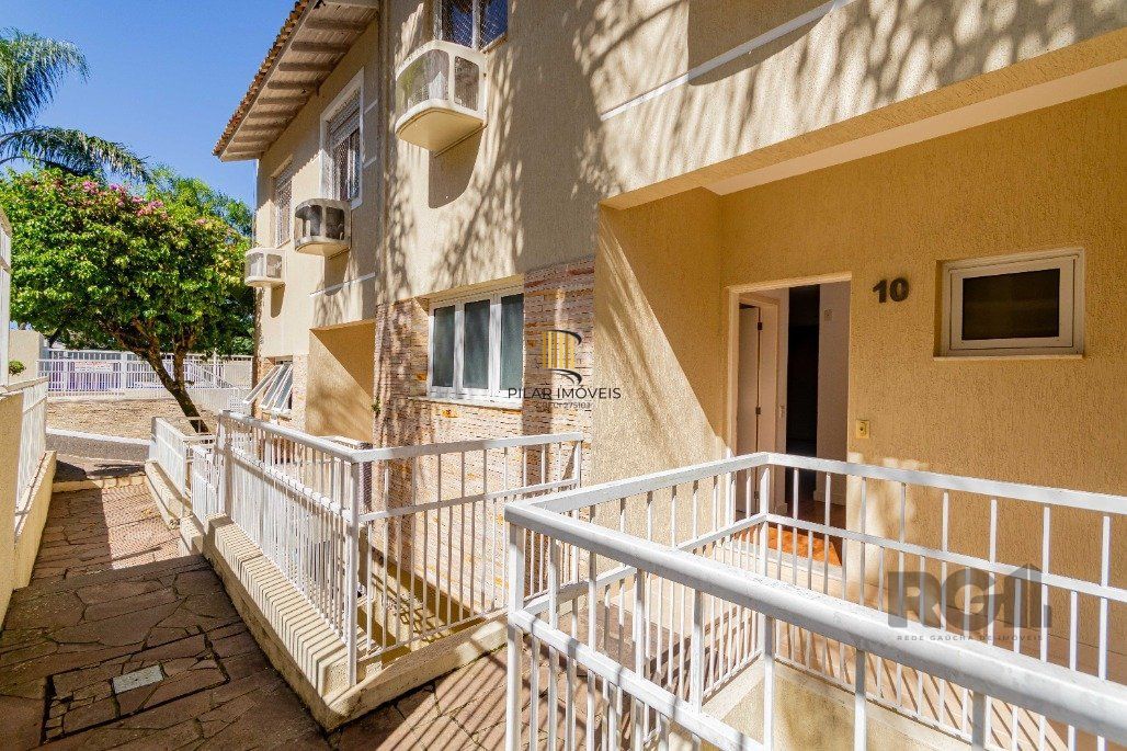 Casa para Comprar no Condomínio Pier 39, bairro Pedra Redonda