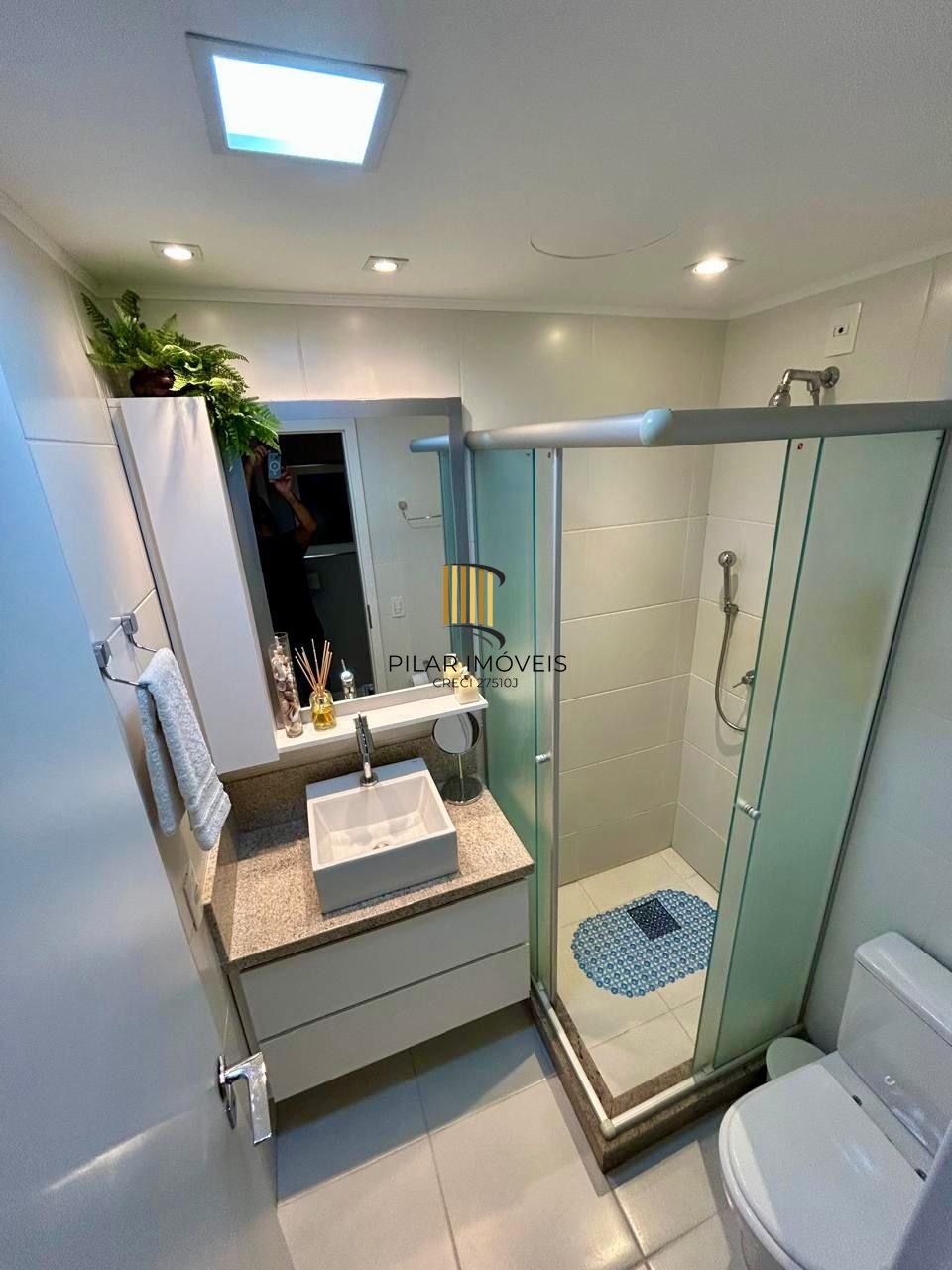 Excelente apartamento mobiliado no bairro Tristeza com 3d para comprar