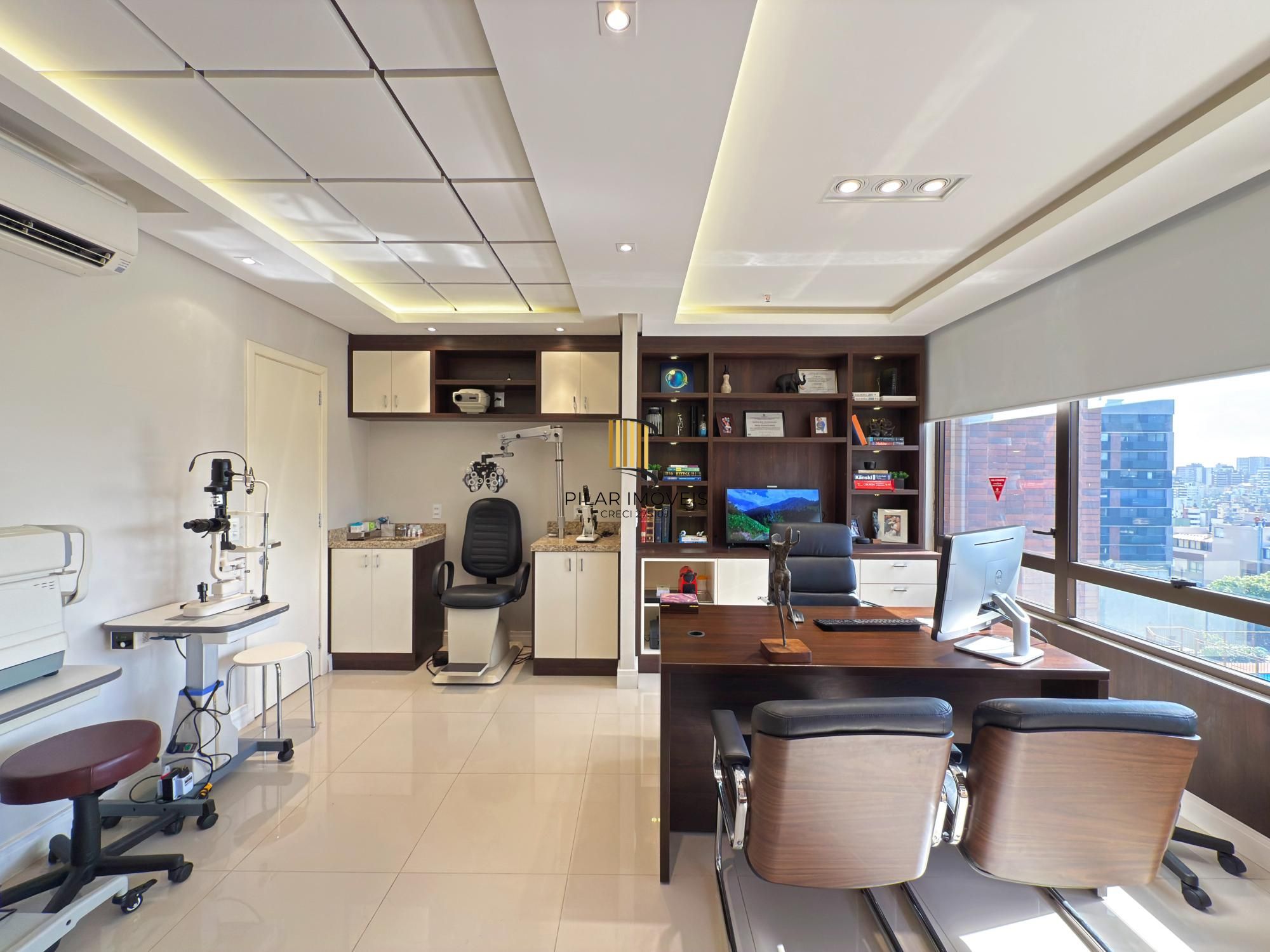 Sala Comercial À Venda Pronta no Mont'Serrat | 37m² | Mobiliada e Decorada | 1 Vaga