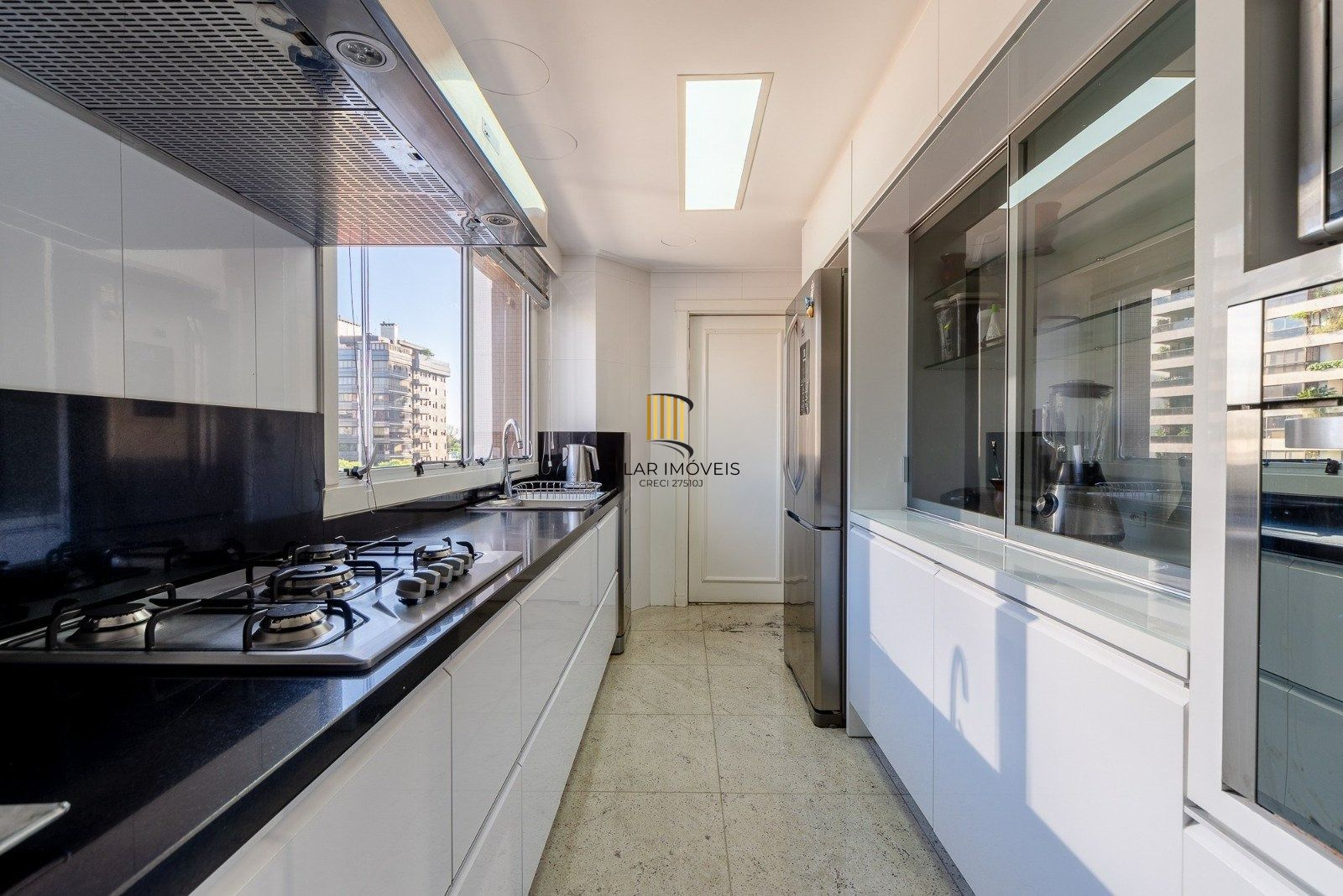 Apartamento 4 dormitórios no bairro Bela Vista