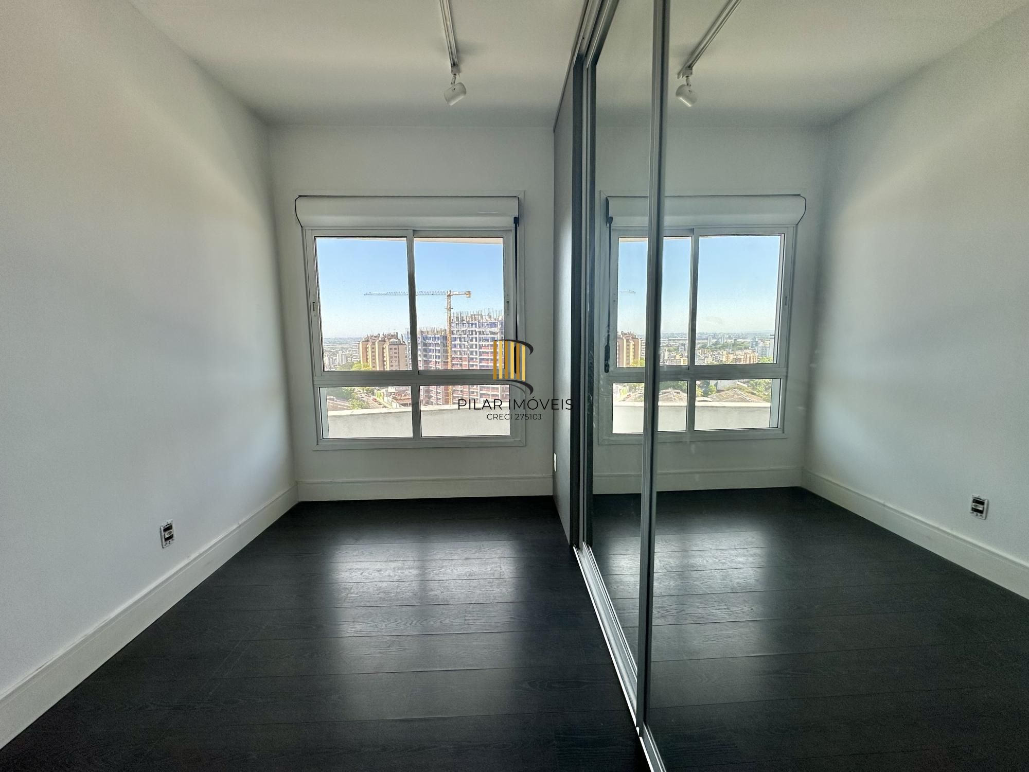 Apartamento 2 Dormitórios para comprar no Parigi Residence Bairro Três Figueiras