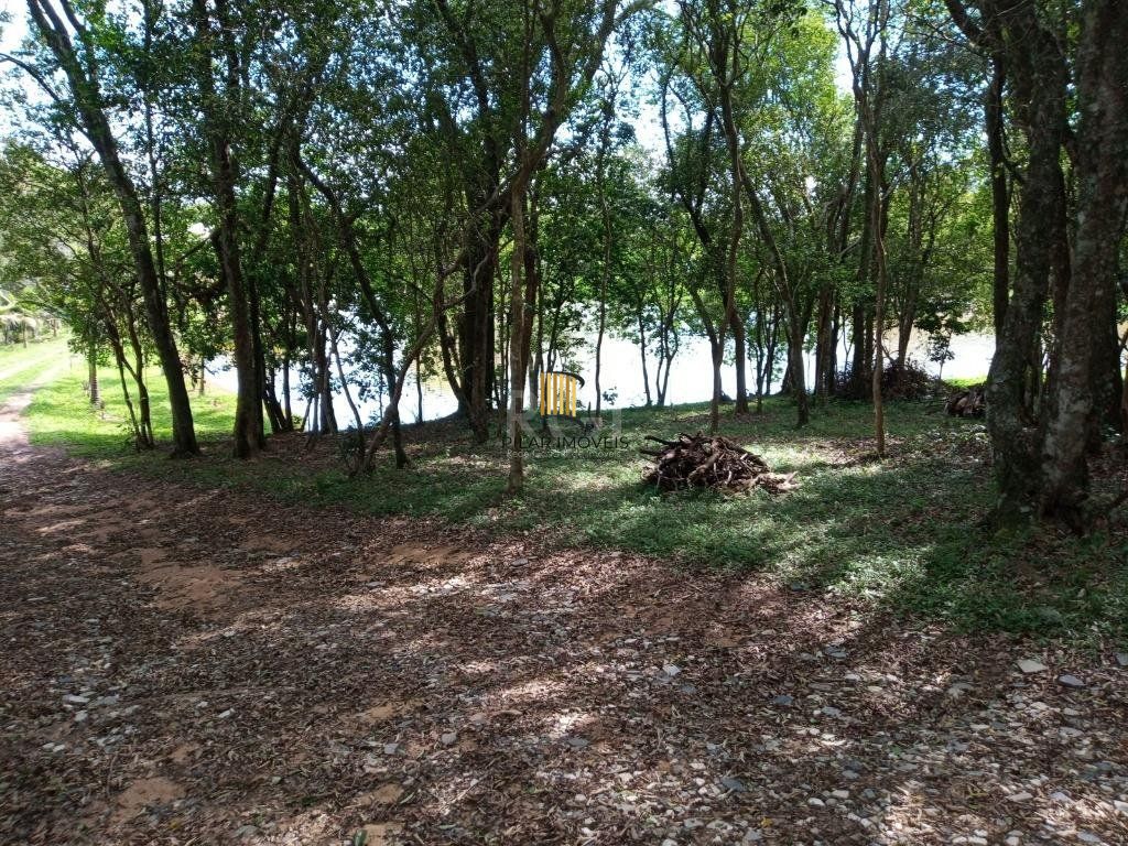 Boletto Imóveis vende Sitio na RS, Com 7 casas, 2 comerciais, excelente local para vários seguimento fácil acesso , rota para gramado, R$3.900,000,00