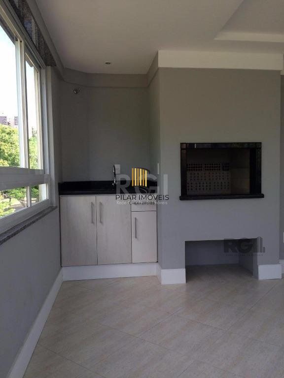 Vende prédio com 3 apartamentos, 9 dormitórios, 3 suíte, 3 salas amplas com churrasqueira, box 6 vaga coberta, 479 m² por R$ 1.200,000,00- São João - Porto Alegre/RS