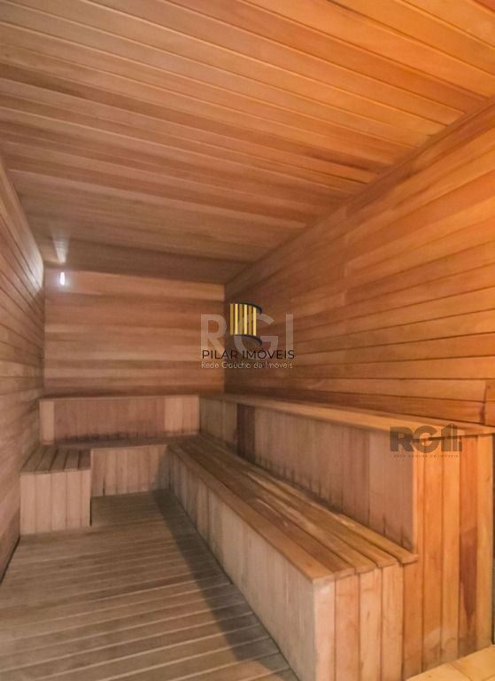 vende exelente casa com 442m² , 4 dormitórios Suíte, garagem para 4 carros