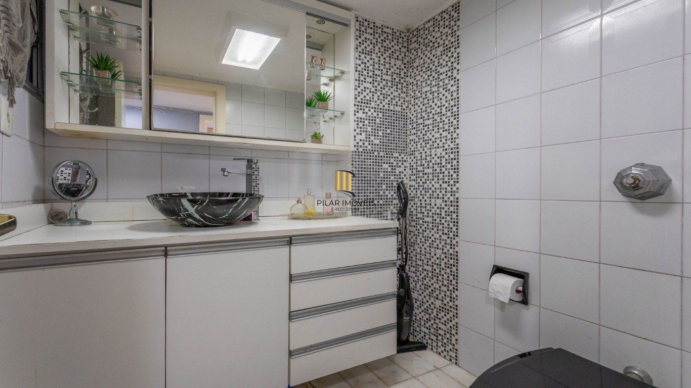 Cobertura com Piscina e Churrasqueira no Petrópolis – 240m² Privativos