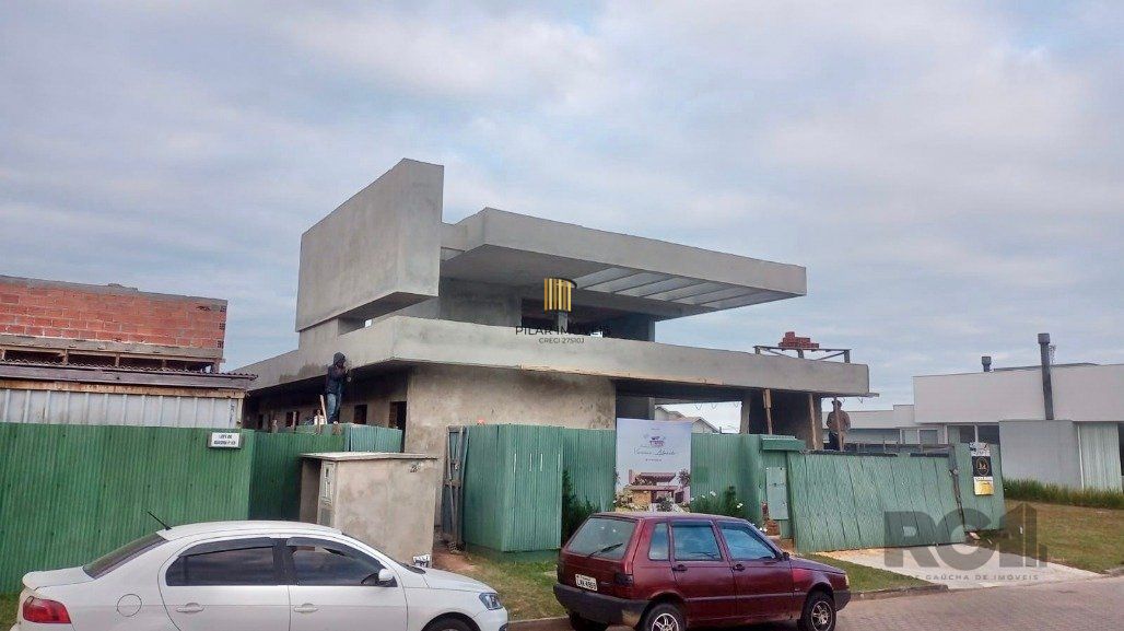 Casa com 3 dormitórios Para comprar Com  246 m² por R$ 1.800.000,00 - Centro - Torres/RS
