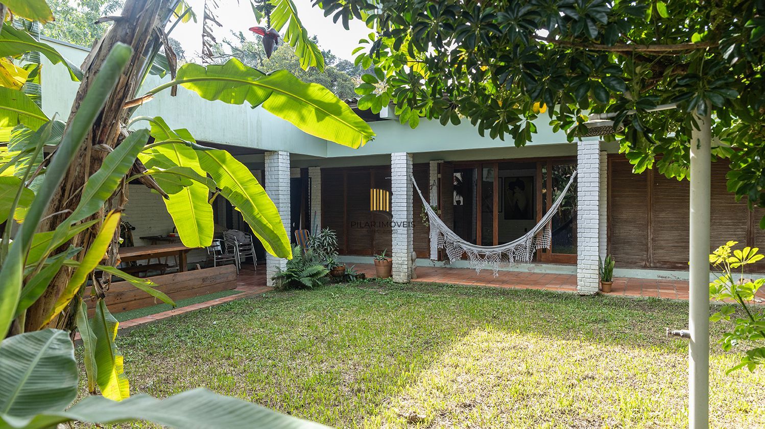 Casa 3 dormitórios no bairro Ipanema