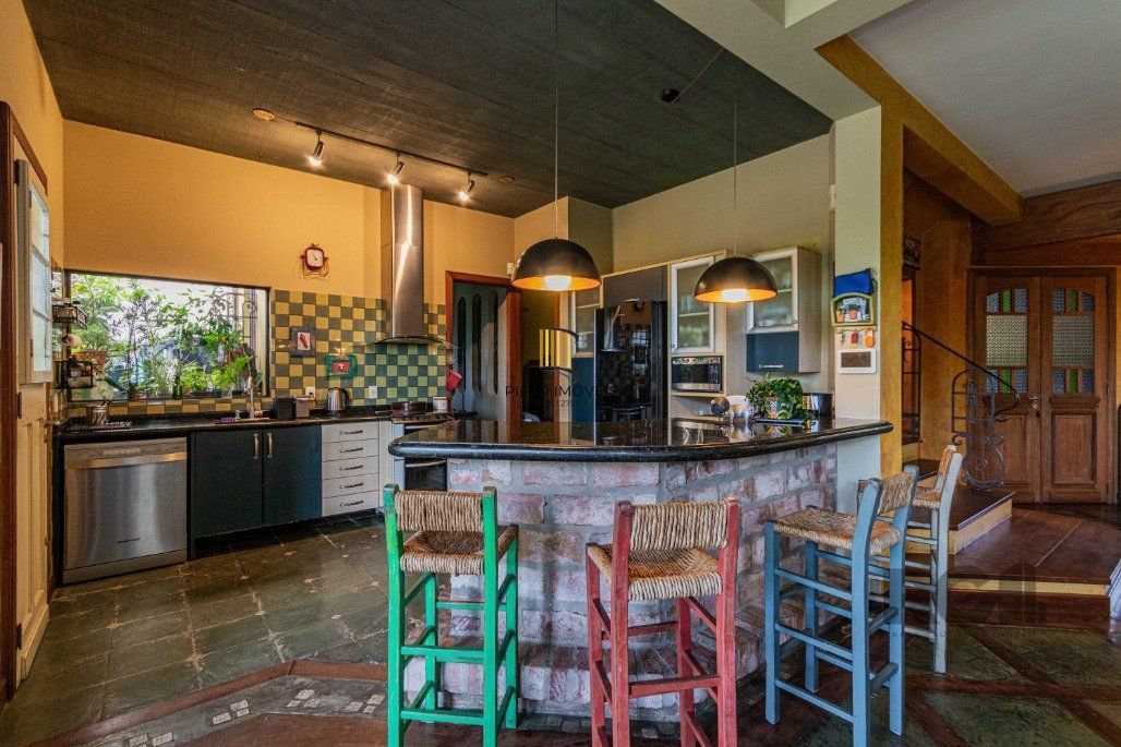 Excelente casa para comprar em condominio arborizado 4 quartos
