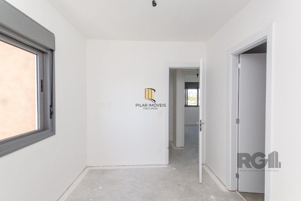 Apto de 3 suítes, andar alto, 115m² privativos com lavabo, cozinha americana e churrasqueira.