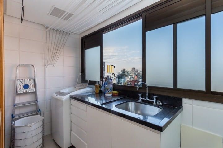 Apartamento de luxo com vista definitiva à venda no Três Figueiras